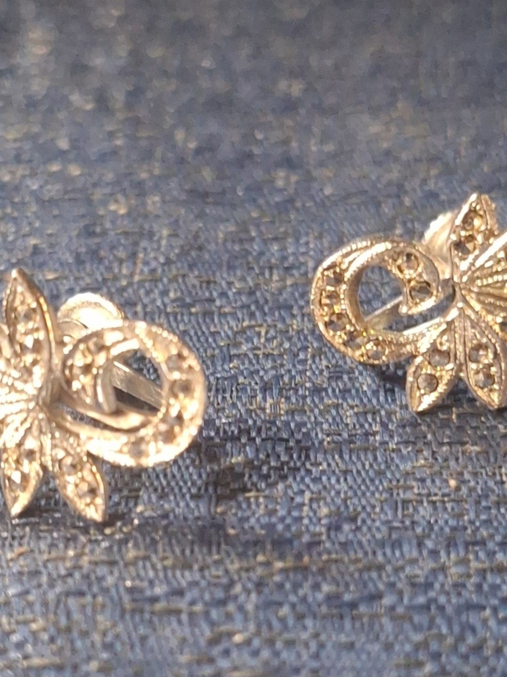 Vintage Silver Tone Floral Leaf Screw Back/clip Earrings - Elegant Women Jewelry - Picture 2 of 8